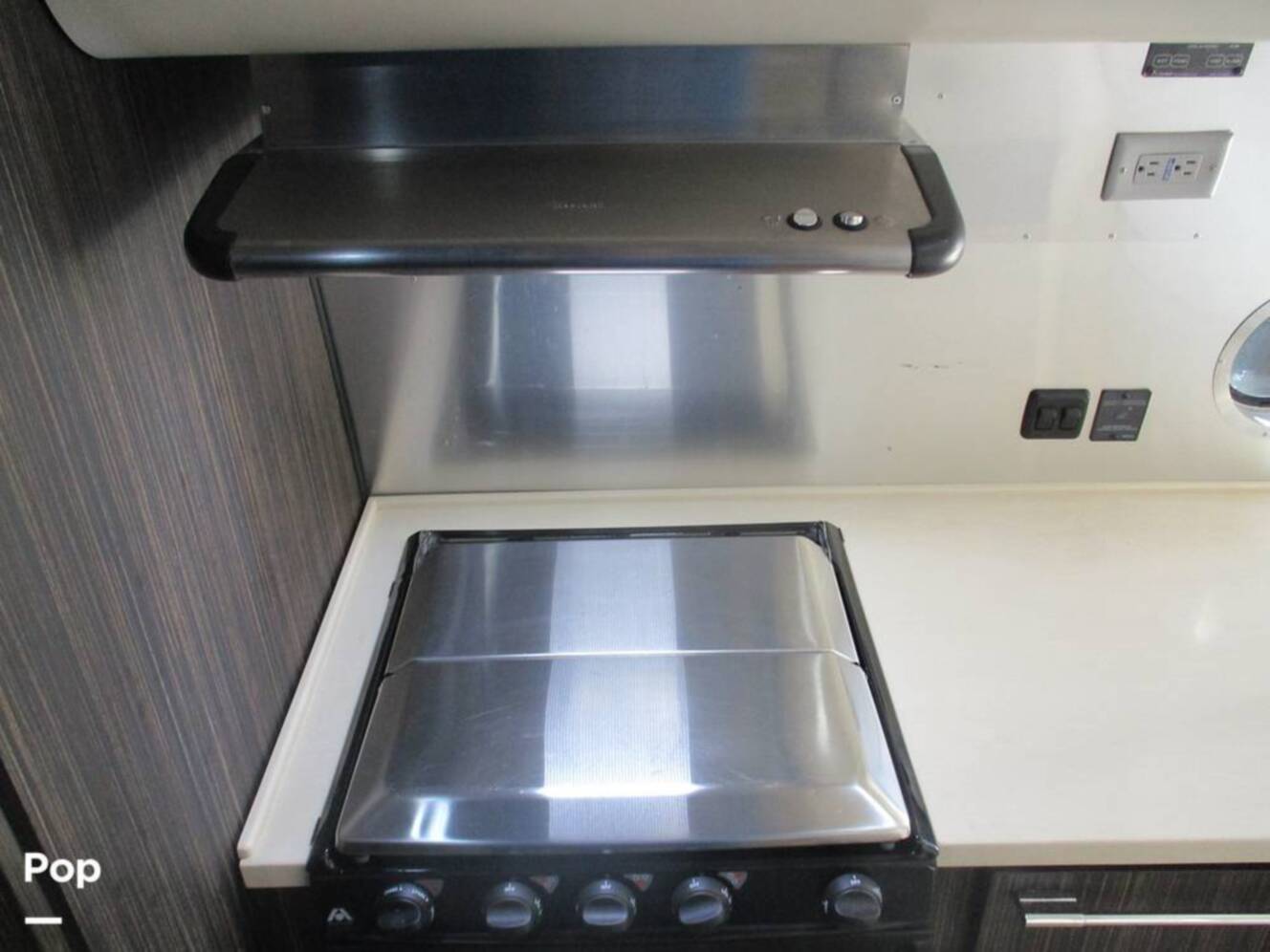 A photo of this 2018 Airstream Airstream International Signature 27FB