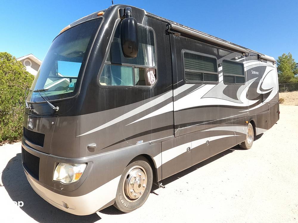 2010 Thor Motor Coach Serrano 31X in barstow CA