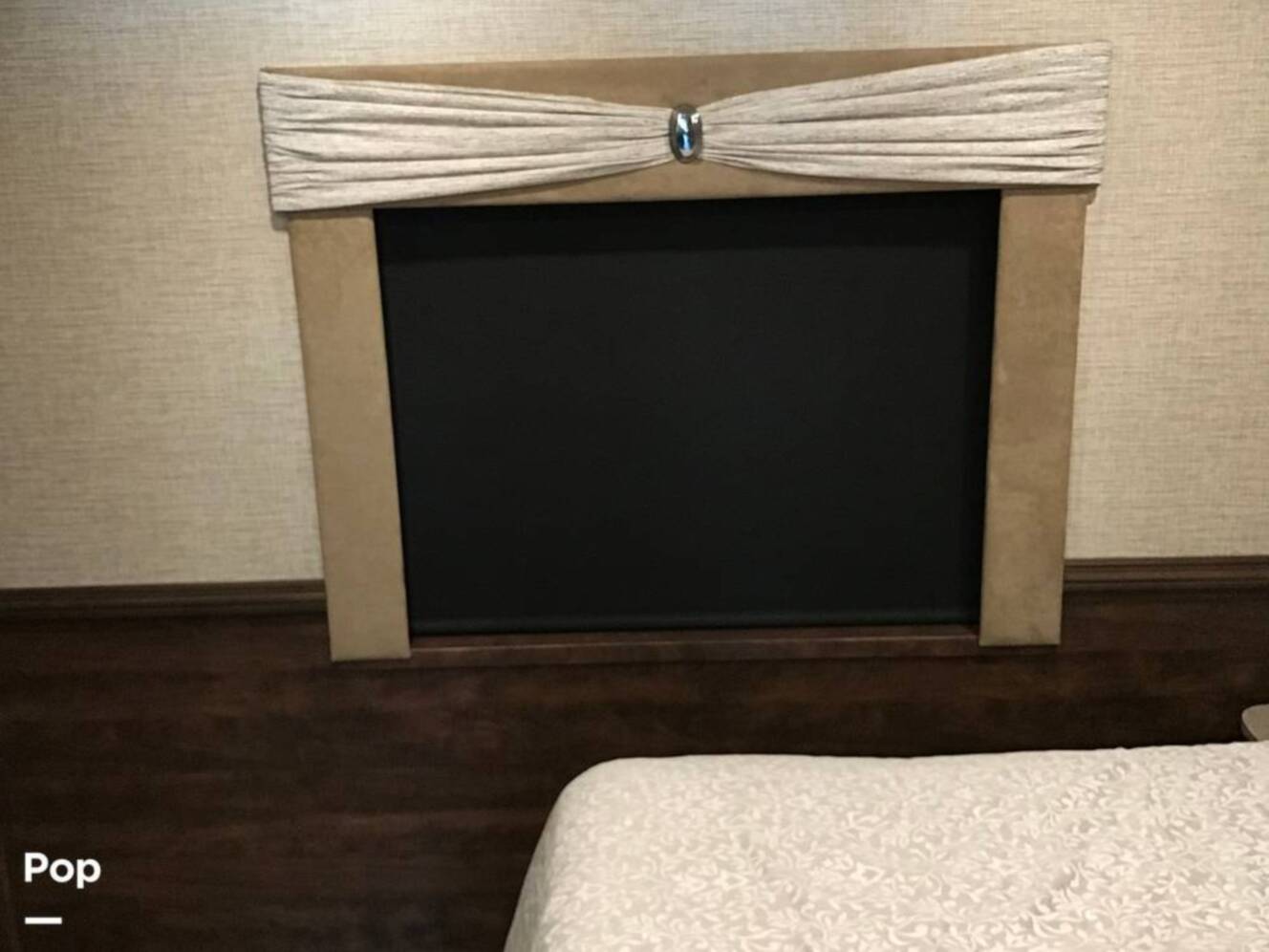 A photo of this 2021 Newmar Bay Star 3626