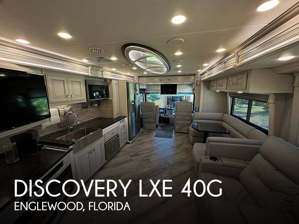 2022 Fleetwood Discovery LXE 40G RV