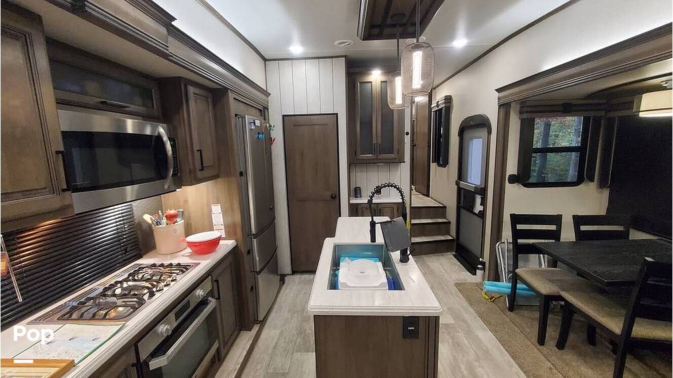 A photo of this 2021 Prime Time Sanibel 3102RSWB