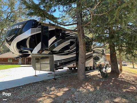 2021 Heartland Cyclone 4006 in tehachapi CA