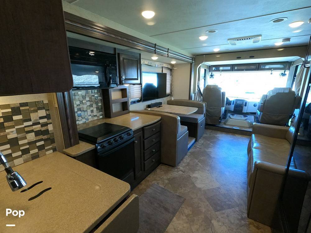 2017 Thor Motor Coach Windsport 34P in rowland heights CA