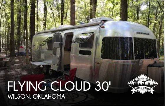2019 Airstream Flying Cloud 30FB Bunk RV