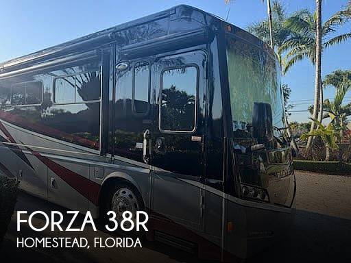 2014 Winnebago Forza 38R RV