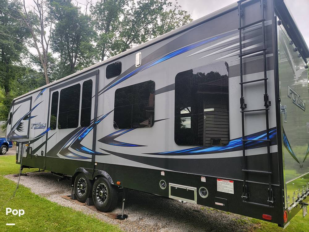 2016 Keystone Fuzion FZ345 in auburn MA