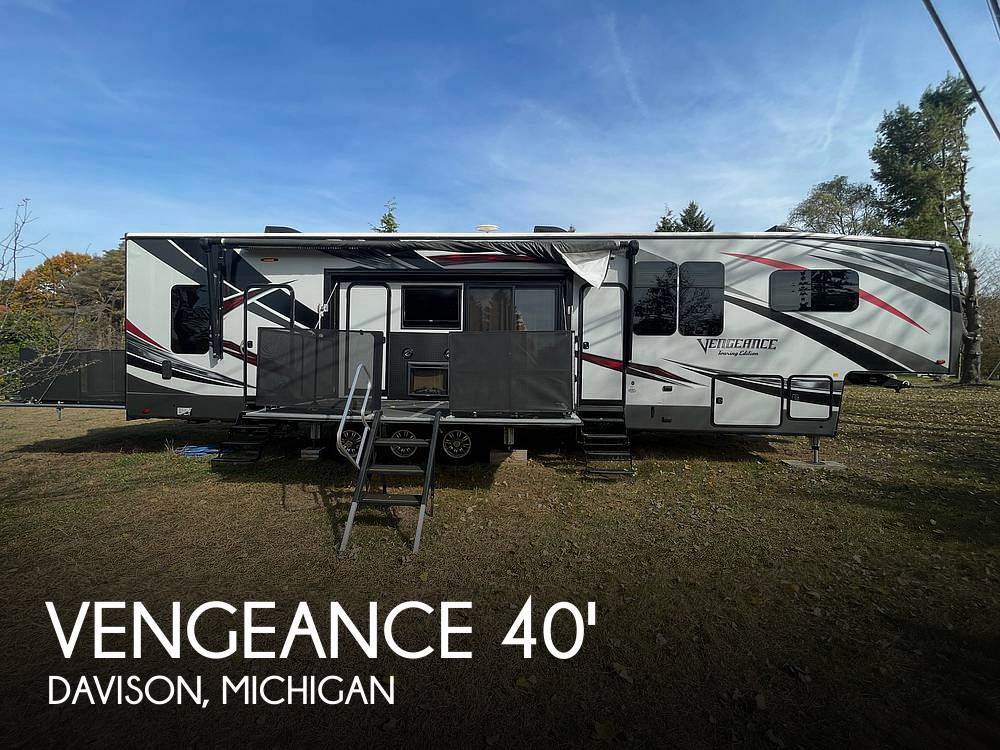 2017 Forest River Vengeance Touring Edition 40D12 in davison MI