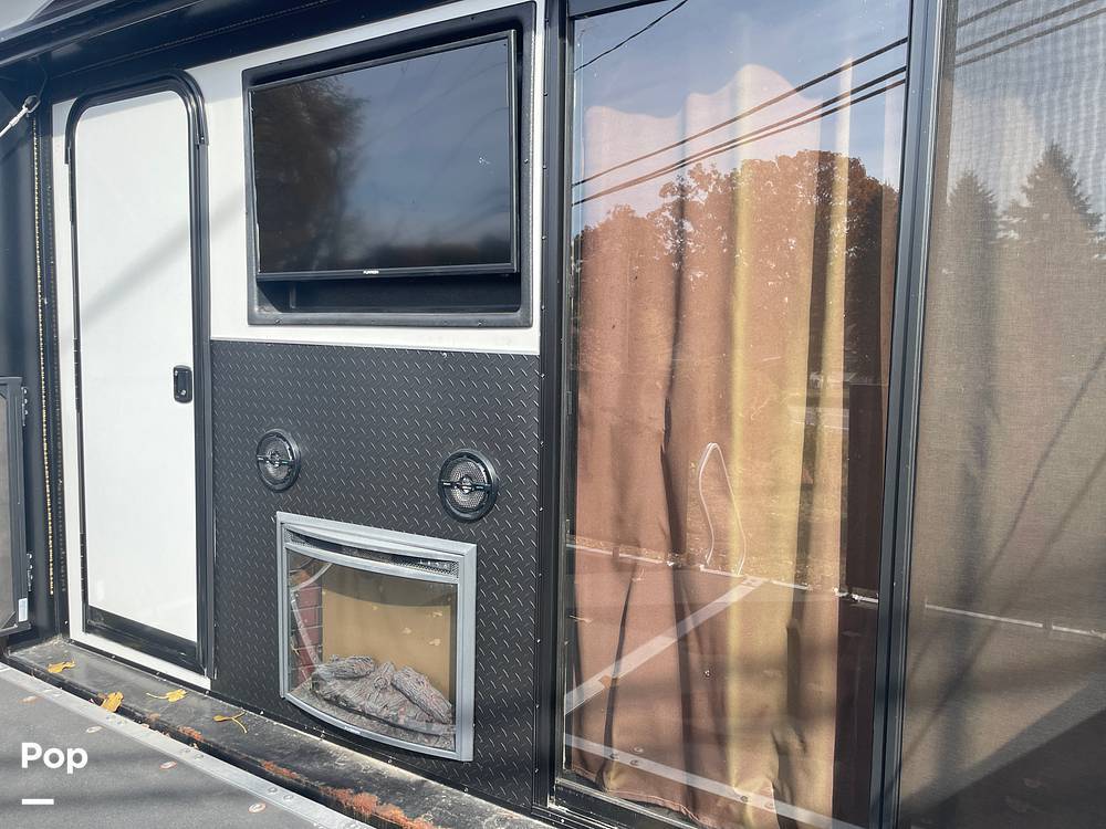 2017 Forest River Vengeance Touring Edition 40D12 in davison MI