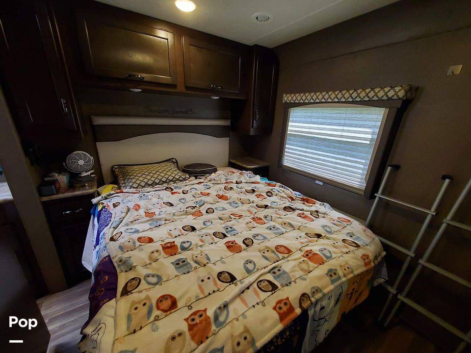 2019 Thor Motor Coach A.C.E. 30.2 in ford city PA
