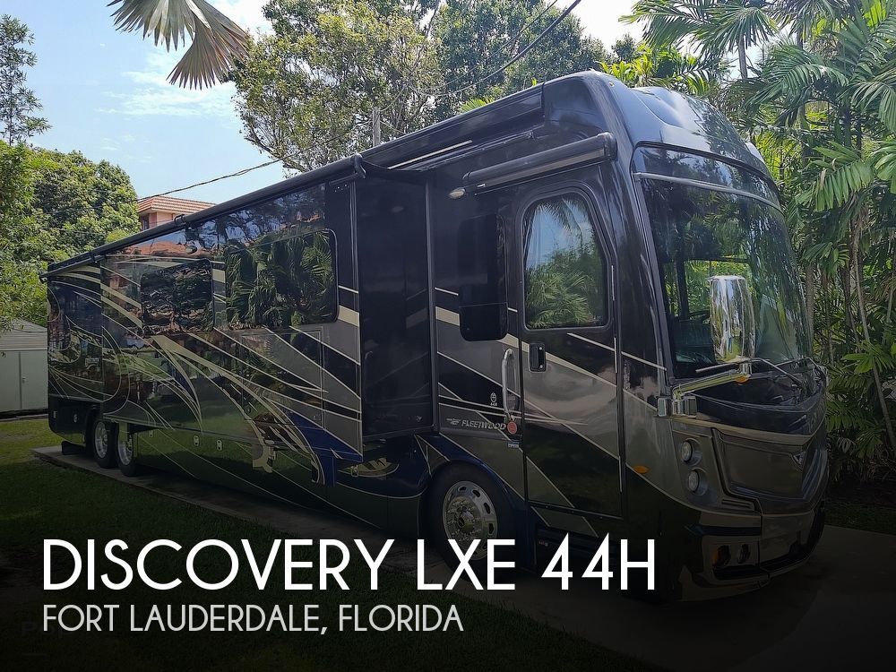 2019 Fleetwood Discovery LXE 44H RV