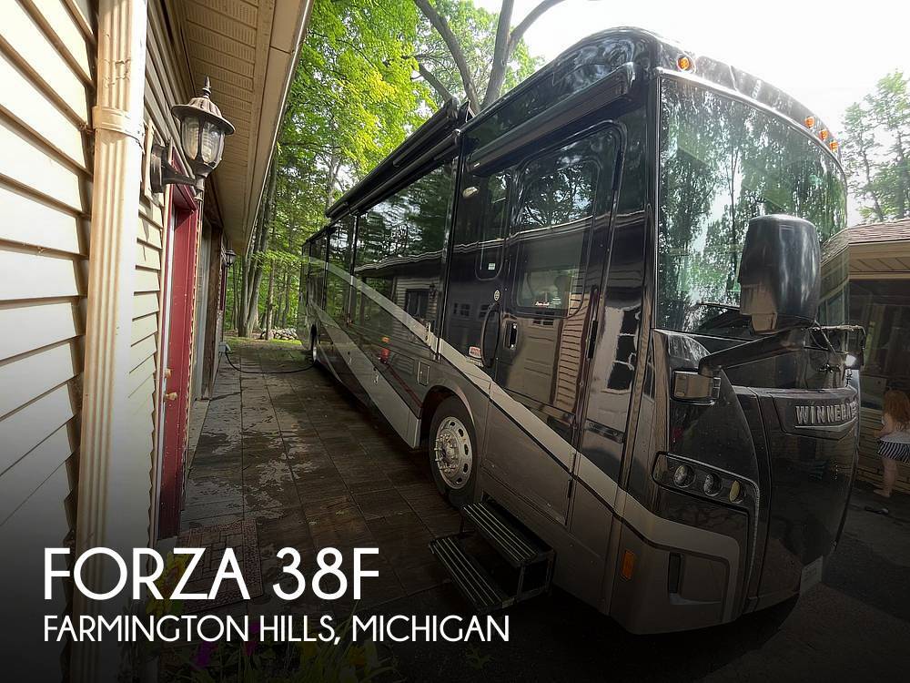 2018 Winnebago Forza 38F RV