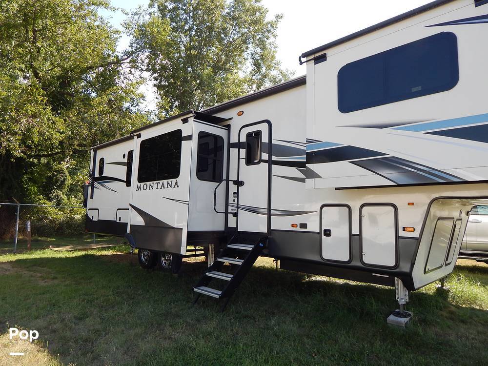 View more photos of this listing