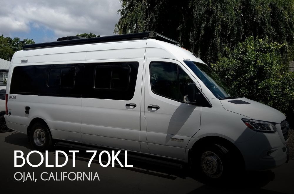 2020 Winnebago Boldt 70KL RV