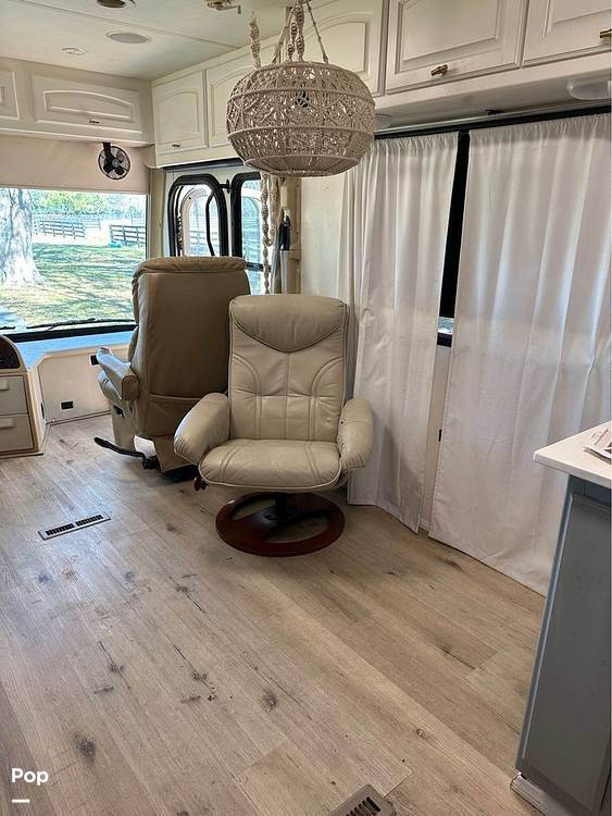 2009 Damon Astoria Pacific 3776 in hahira GA