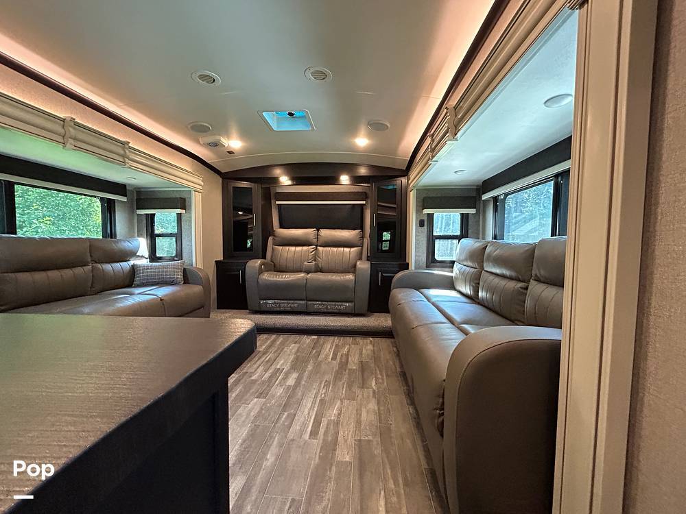 2021 Jayco North Point 382FLRB in athol ID