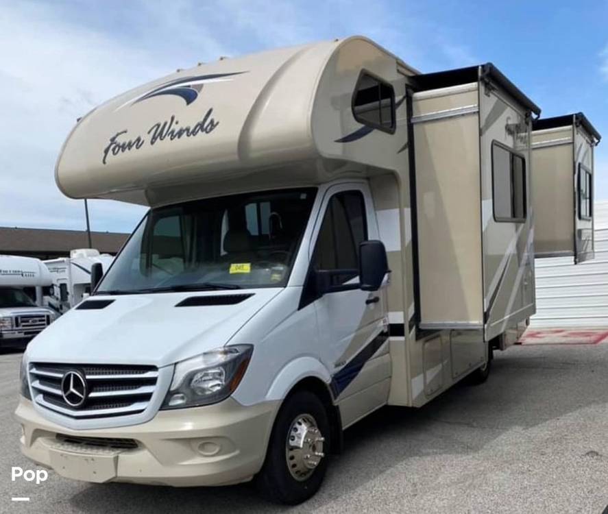 2017 Thor Motor Coach Four Winds 24FS in fairmont MN