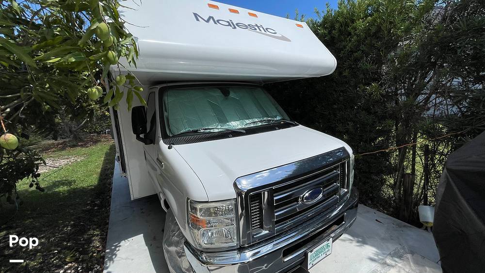 2012 Four Winds Majestic 28A in miami FL