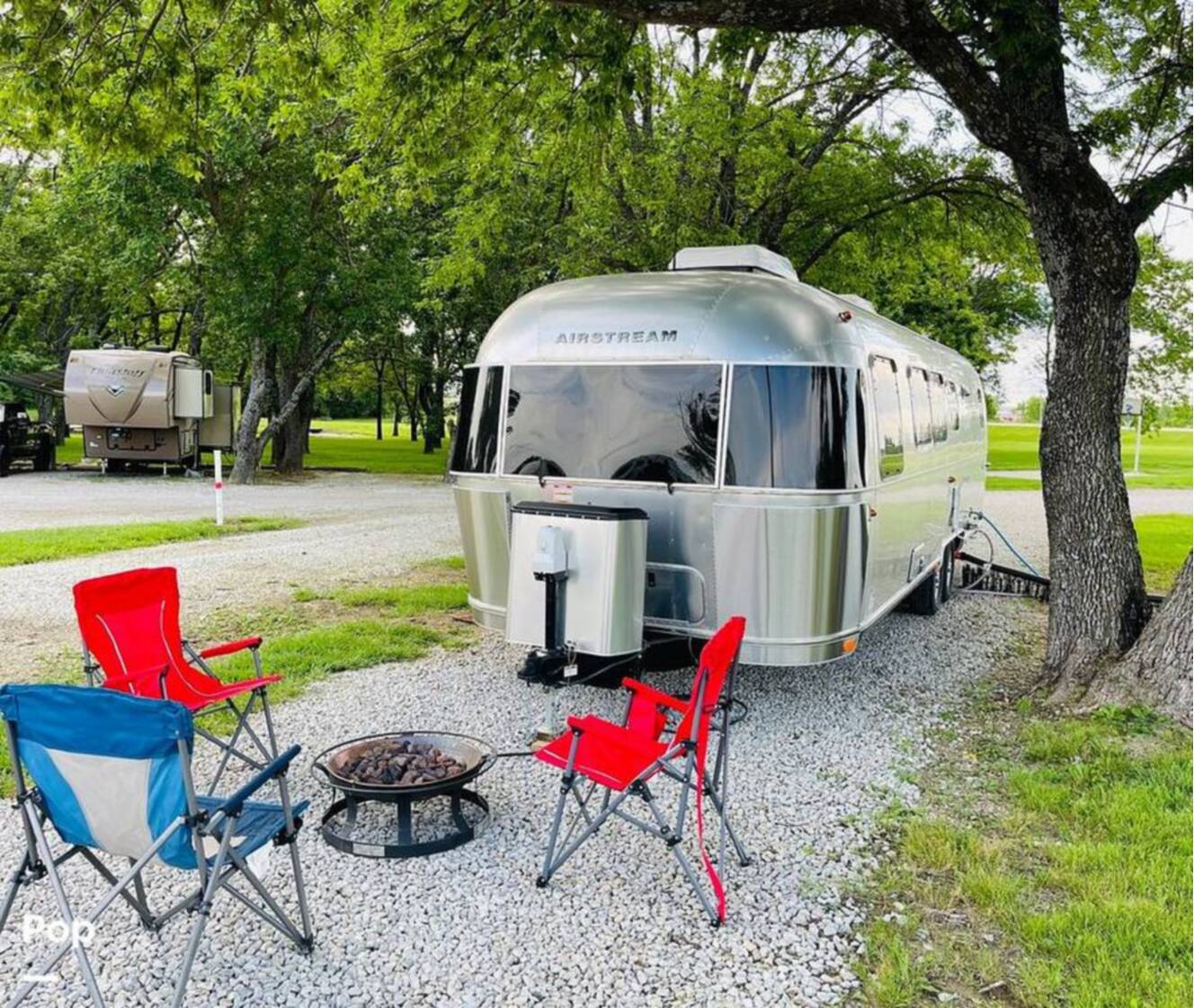 A photo of this 2019 Airstream Flying Cloud 30FB Bunk