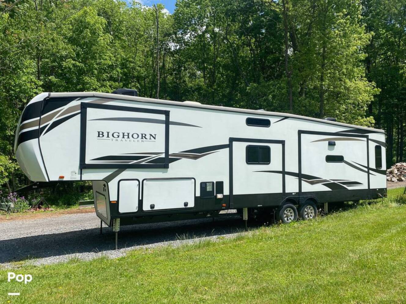 A photo of this 2020 Heartland Bighorn 39MB