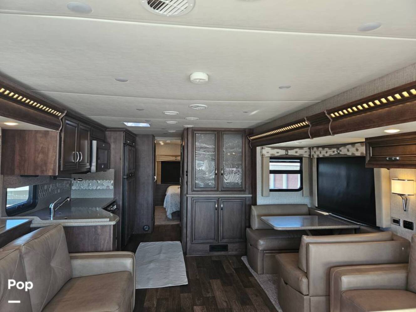 A photo of this 2021 Newmar Bay Star 3626