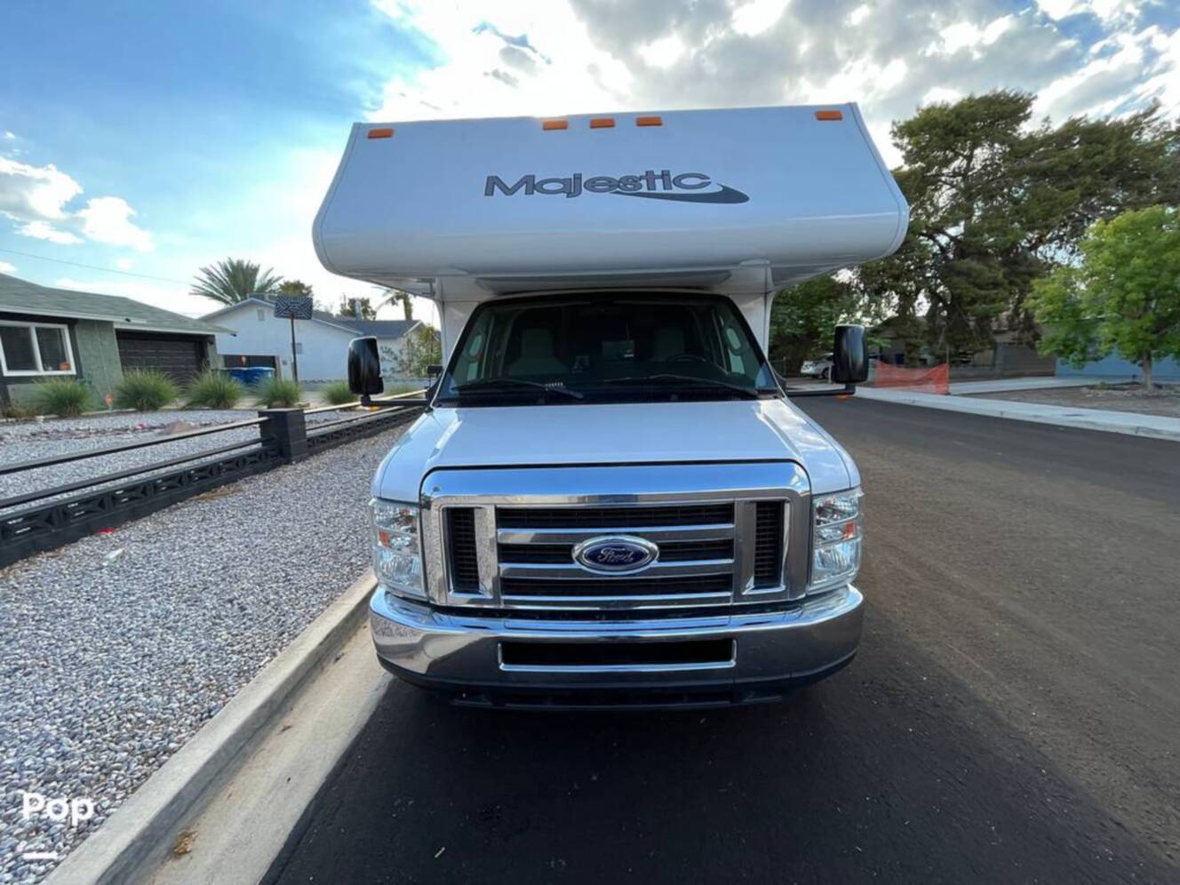 A photo of this 2018 Thor Motor Coach Majestic 28A
