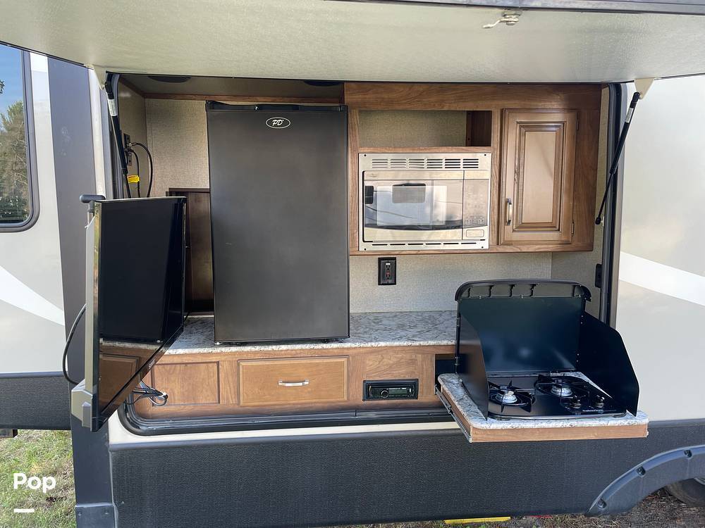 2018 Keystone Laredo 330RL in howell MI