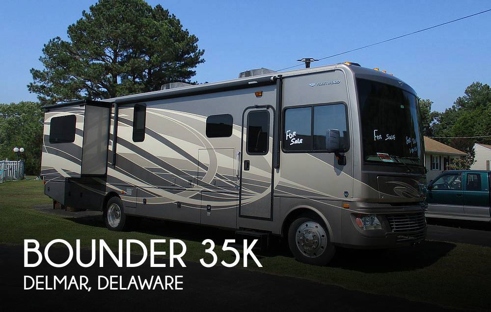 2015 Fleetwood Bounder 35K in delmar DE