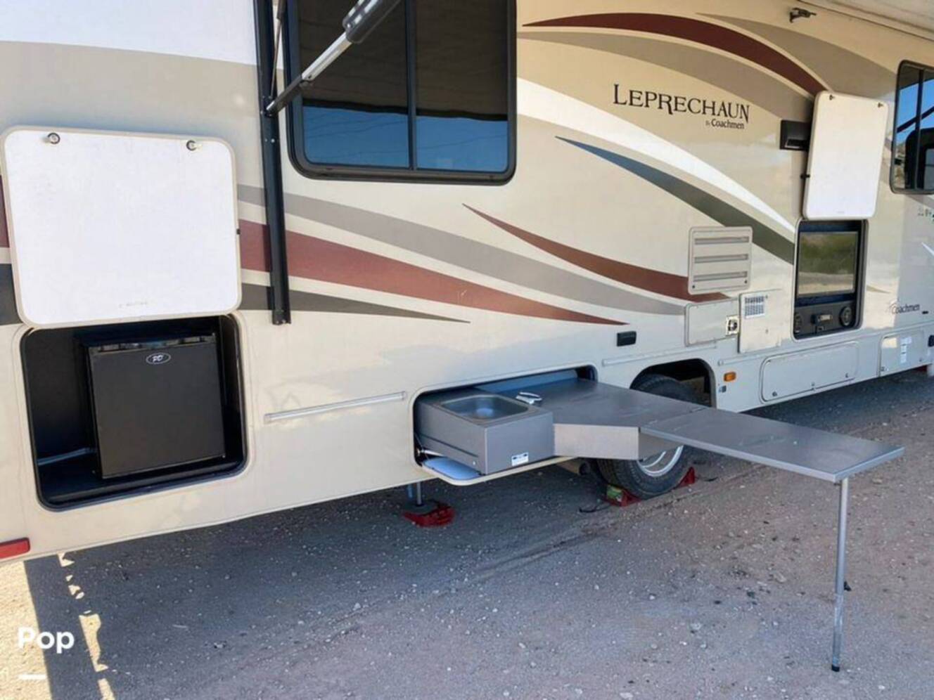 A photo of this 2017 Coachmen Leprechaun 319MB