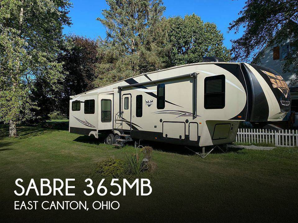 2016 Forest River Sabre 365MB RV