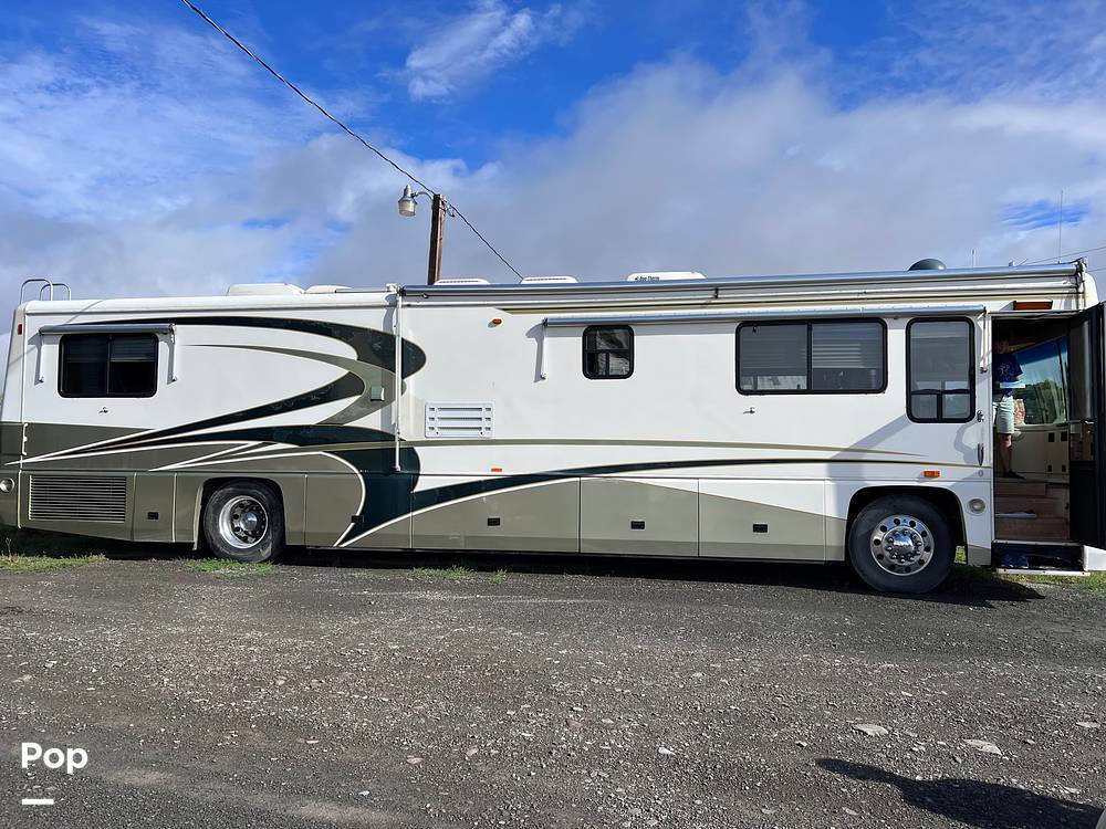 2001 Foretravel Motorcoach Foretravel U320 in milan PA