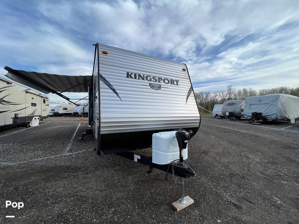 2016 Gulf Stream Kingsport 29SBSE in inver grove heights MN