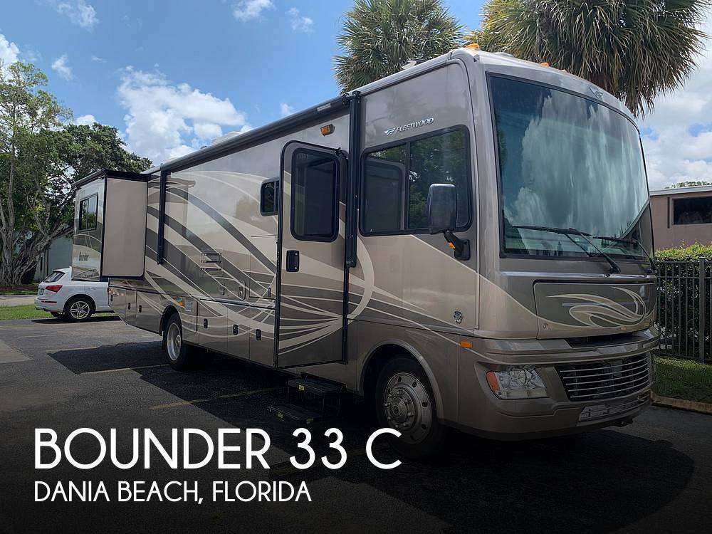 2015 Fleetwood Bounder 33 C in dania beach FL