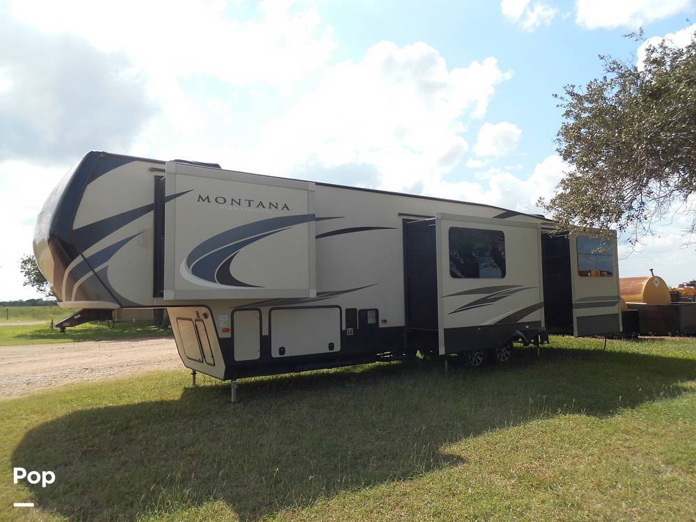 2018 Keystone Montana High Country 379RD in aransas pass TX