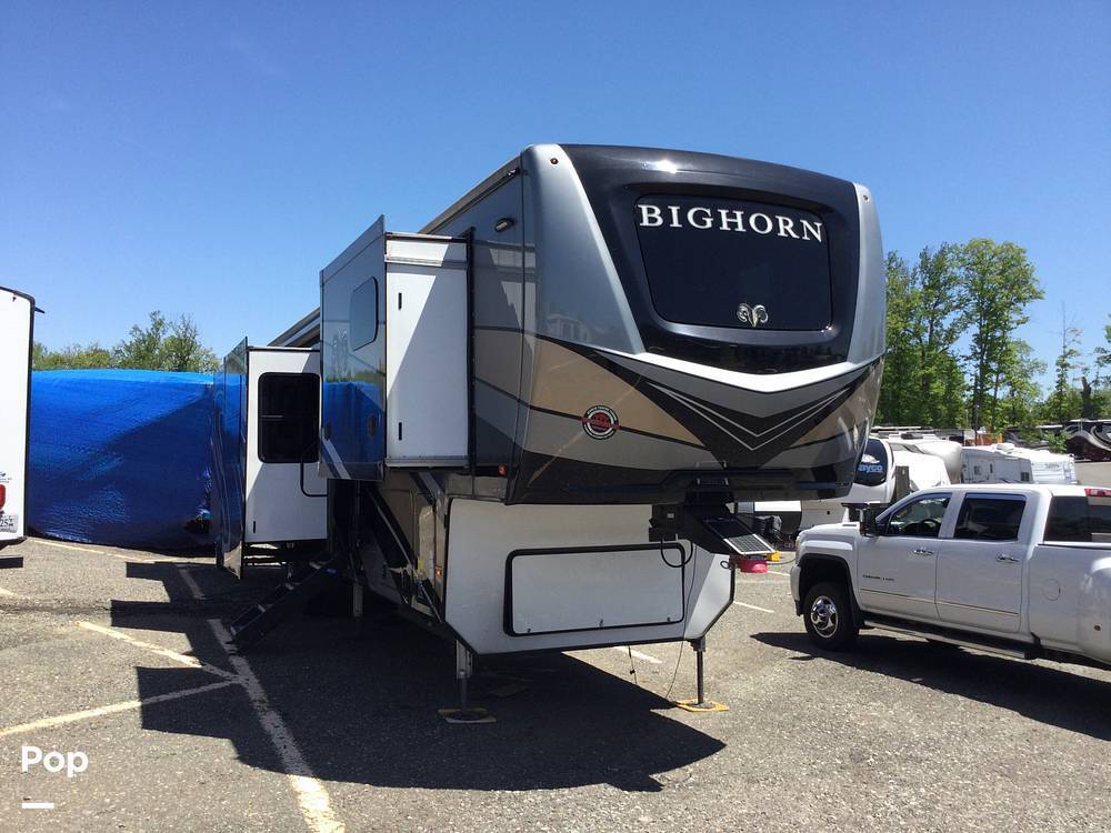 2020 Heartland Bighorn 3995FK in woodbridge VA
