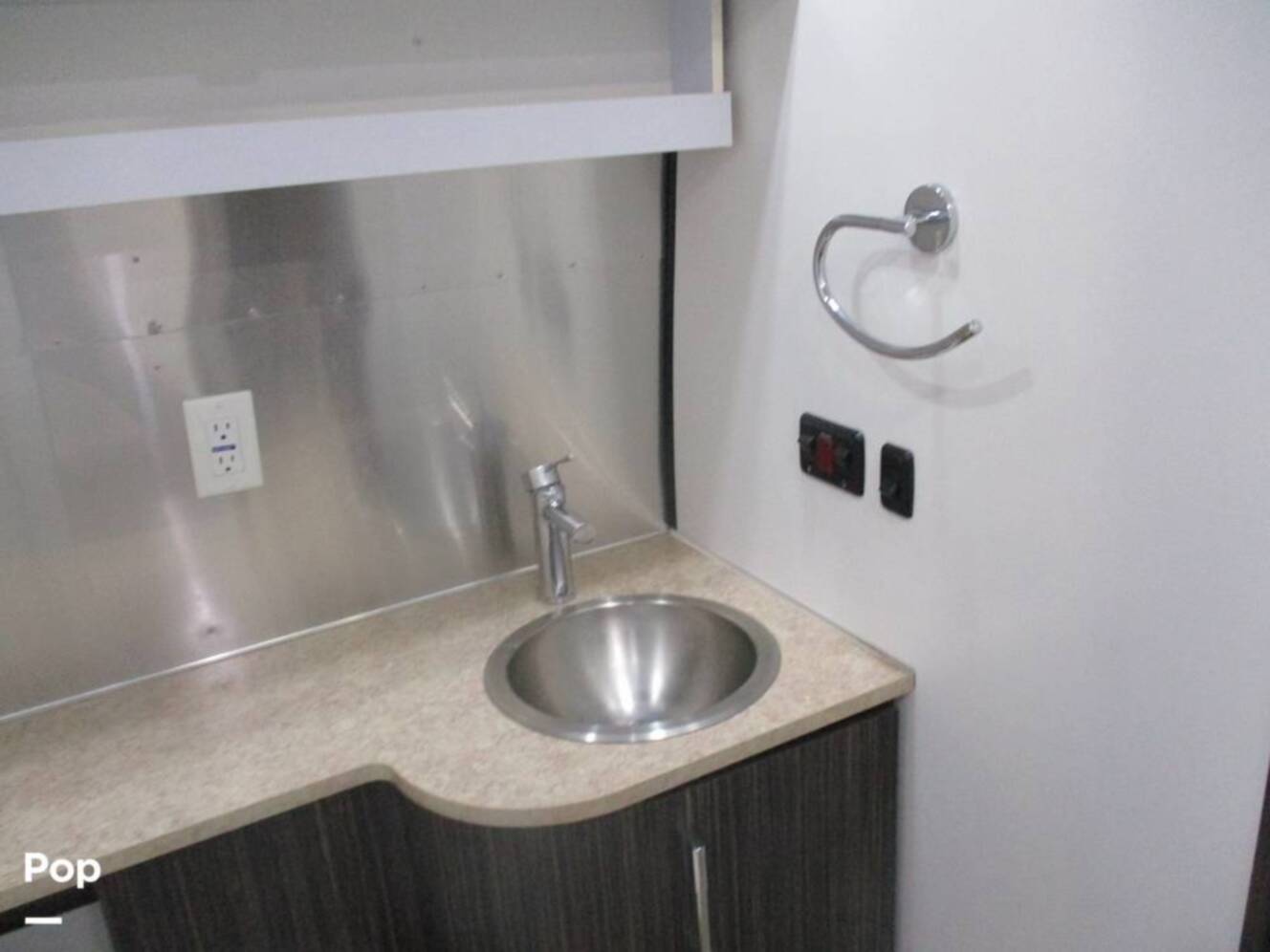A photo of this 2018 Airstream Airstream International Signature 27FB