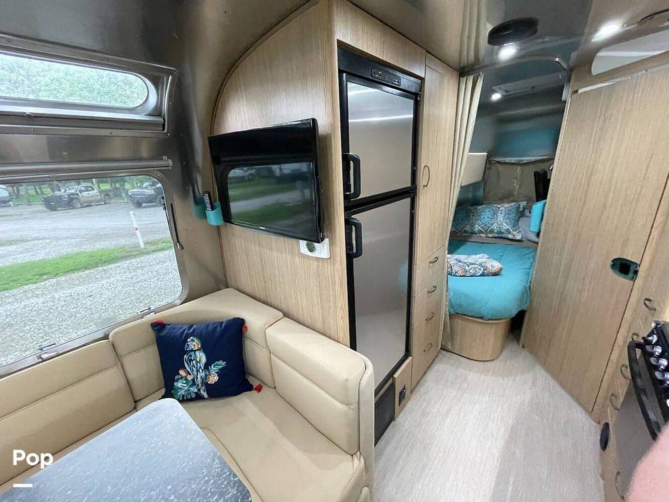 A photo of this 2019 Airstream Flying Cloud 30FB Bunk