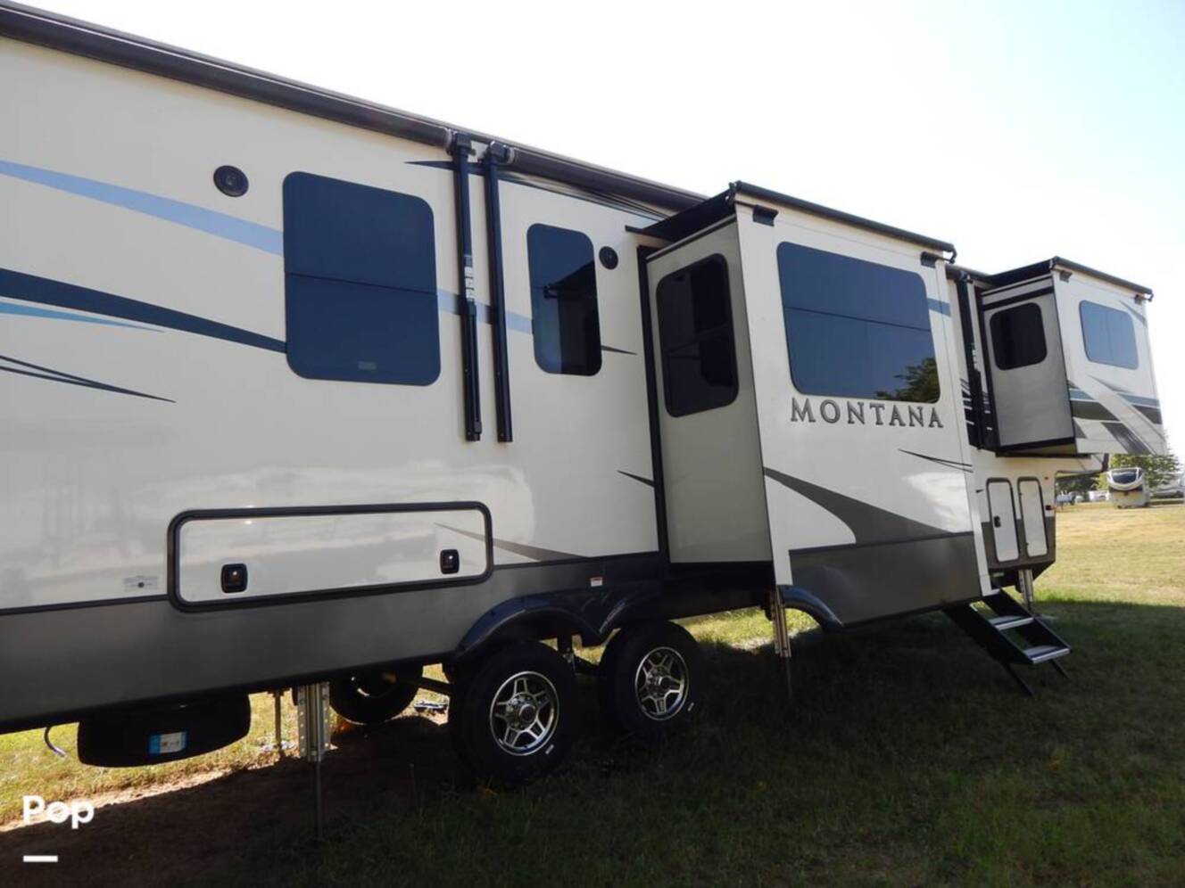 A photo of this 2021 Keystone Montana 3761FL