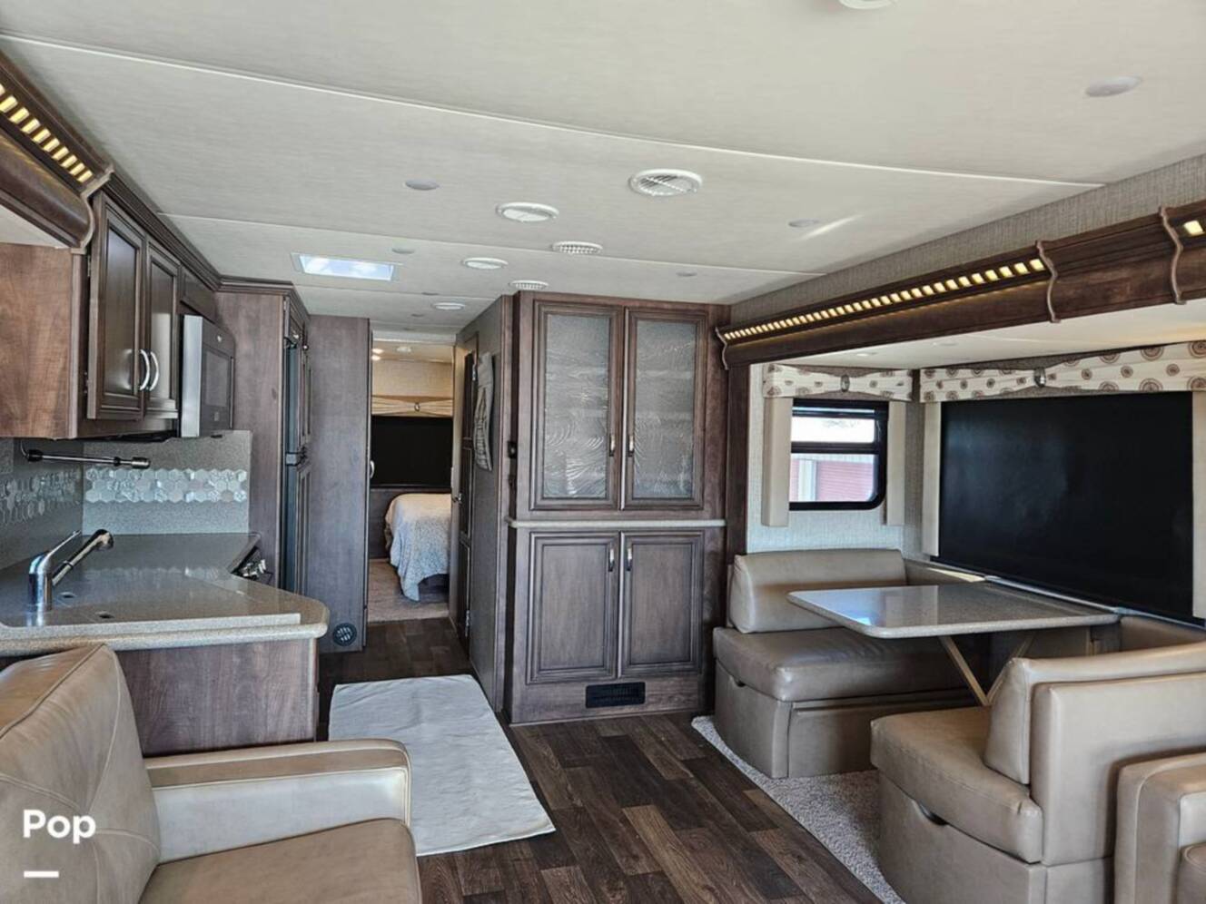 A photo of this 2021 Newmar Bay Star 3626