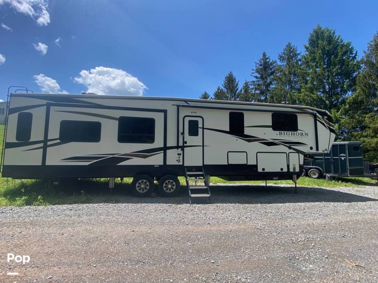 A photo of this 2020 Heartland Bighorn 39MB