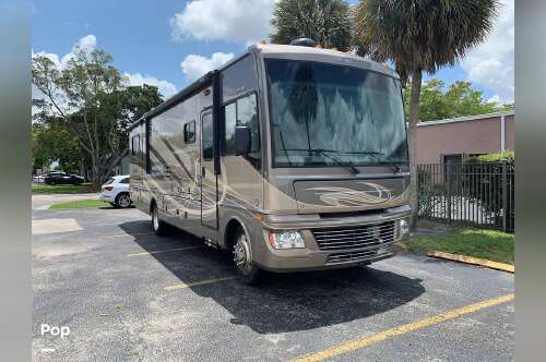 2015 Fleetwood Bounder 33 C in dania beach FL