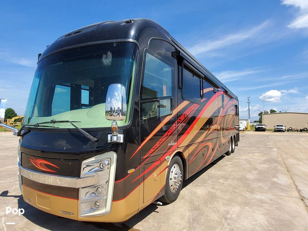 2016 Entegra Anthem 44a in sunflower MS