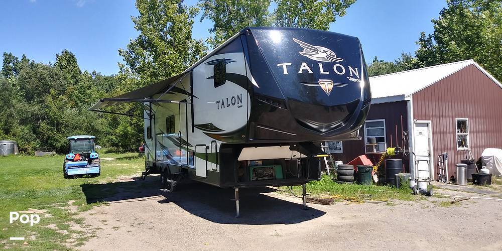 2018 Jayco Talon 393T in flushing MI
