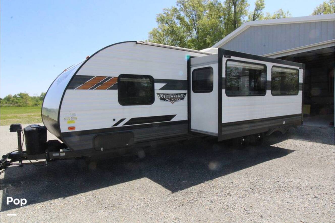 A photo of this 2022 Forest River Wildwood X-lite 263BHXL