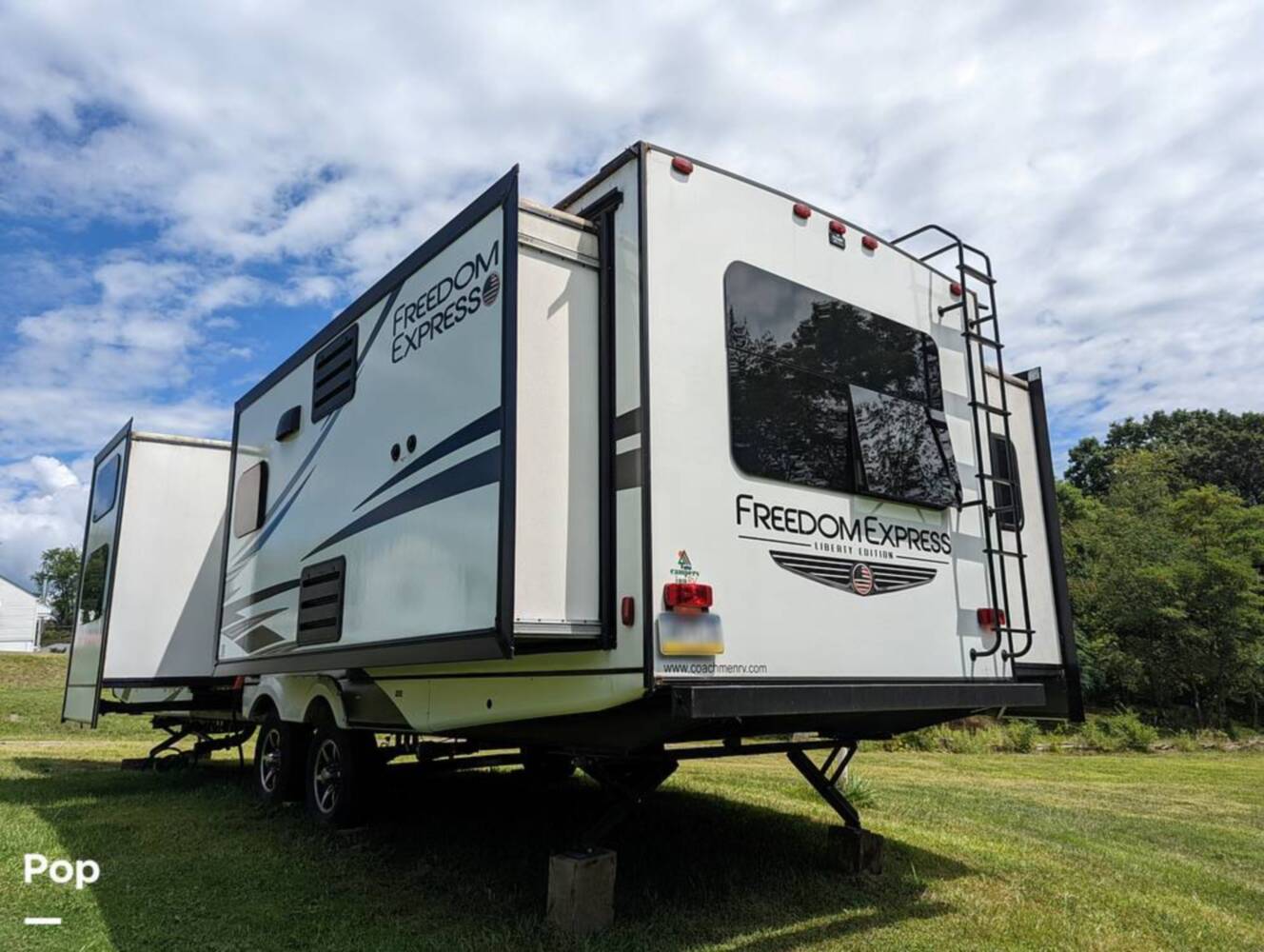 A photo of this 2021 Coachmen Freedom Express 323 BHDS