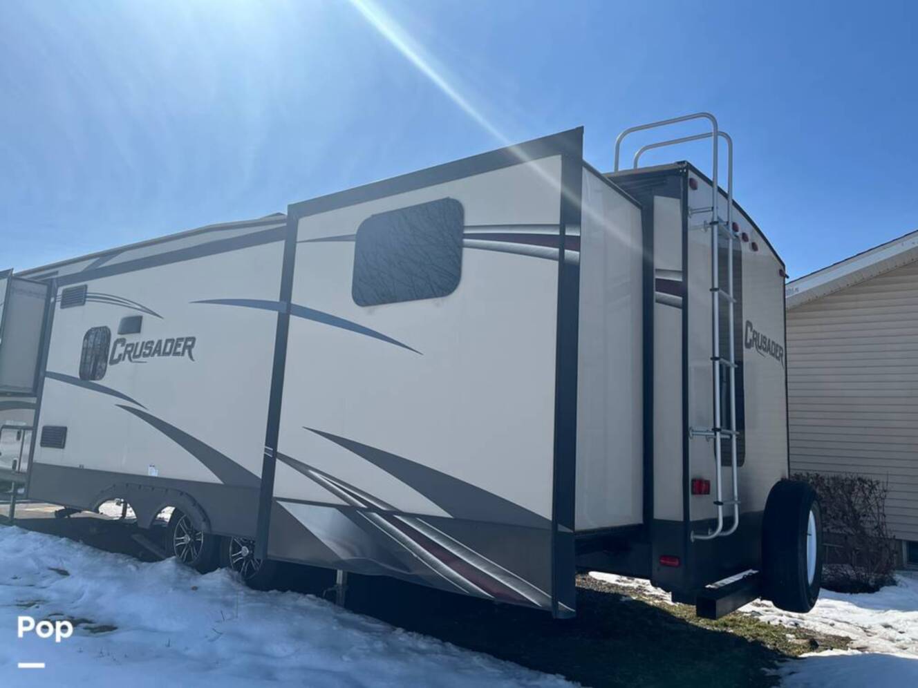 A photo of this 2016 Prime Time Crusader 337QBH