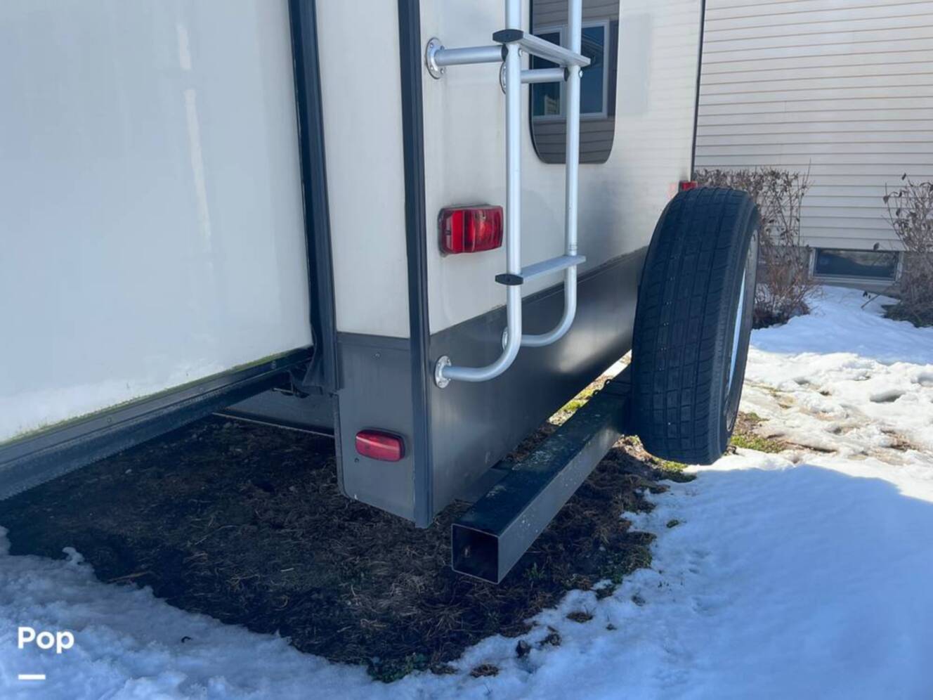 A photo of this 2016 Prime Time Crusader 337QBH