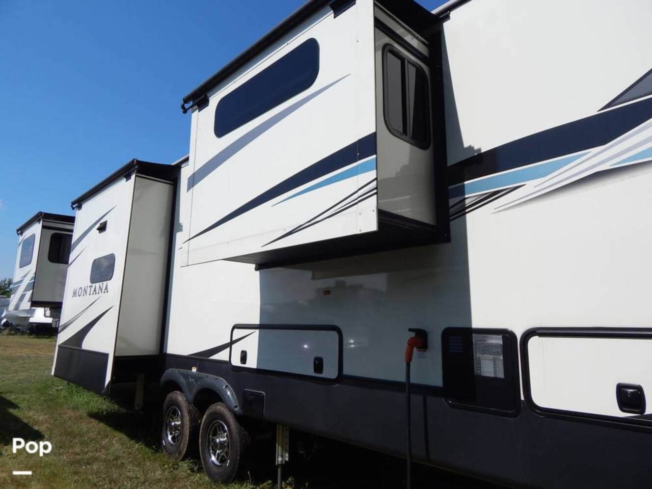 A photo of this 2021 Keystone Montana 3761FL