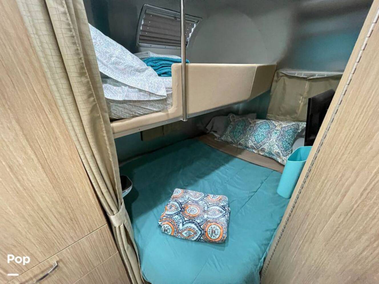 A photo of this 2019 Airstream Flying Cloud 30FB Bunk
