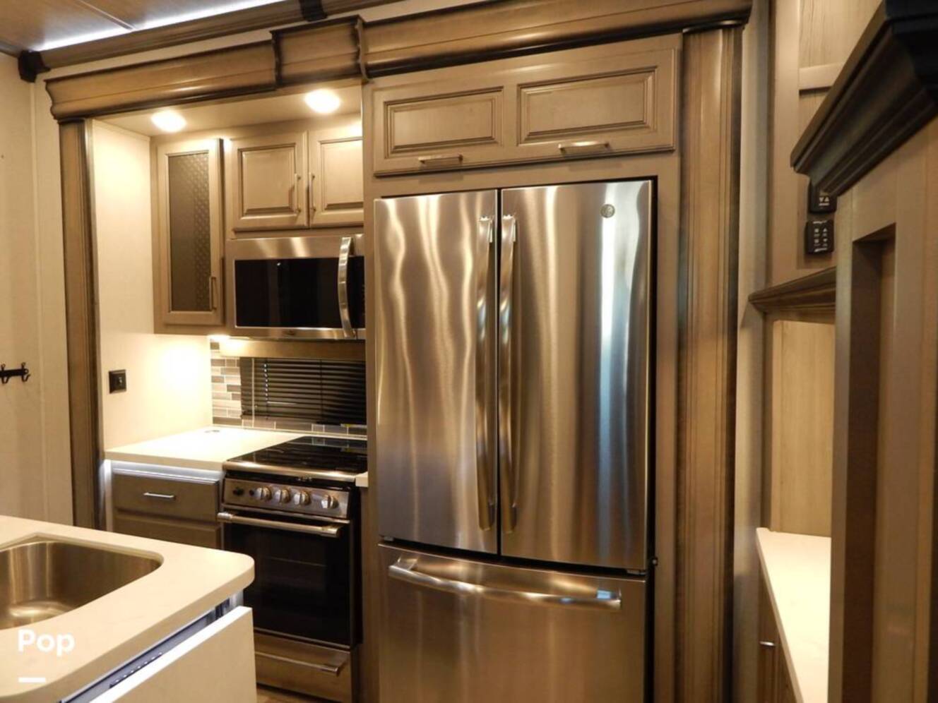 A photo of this 2021 Keystone Montana 3761FL