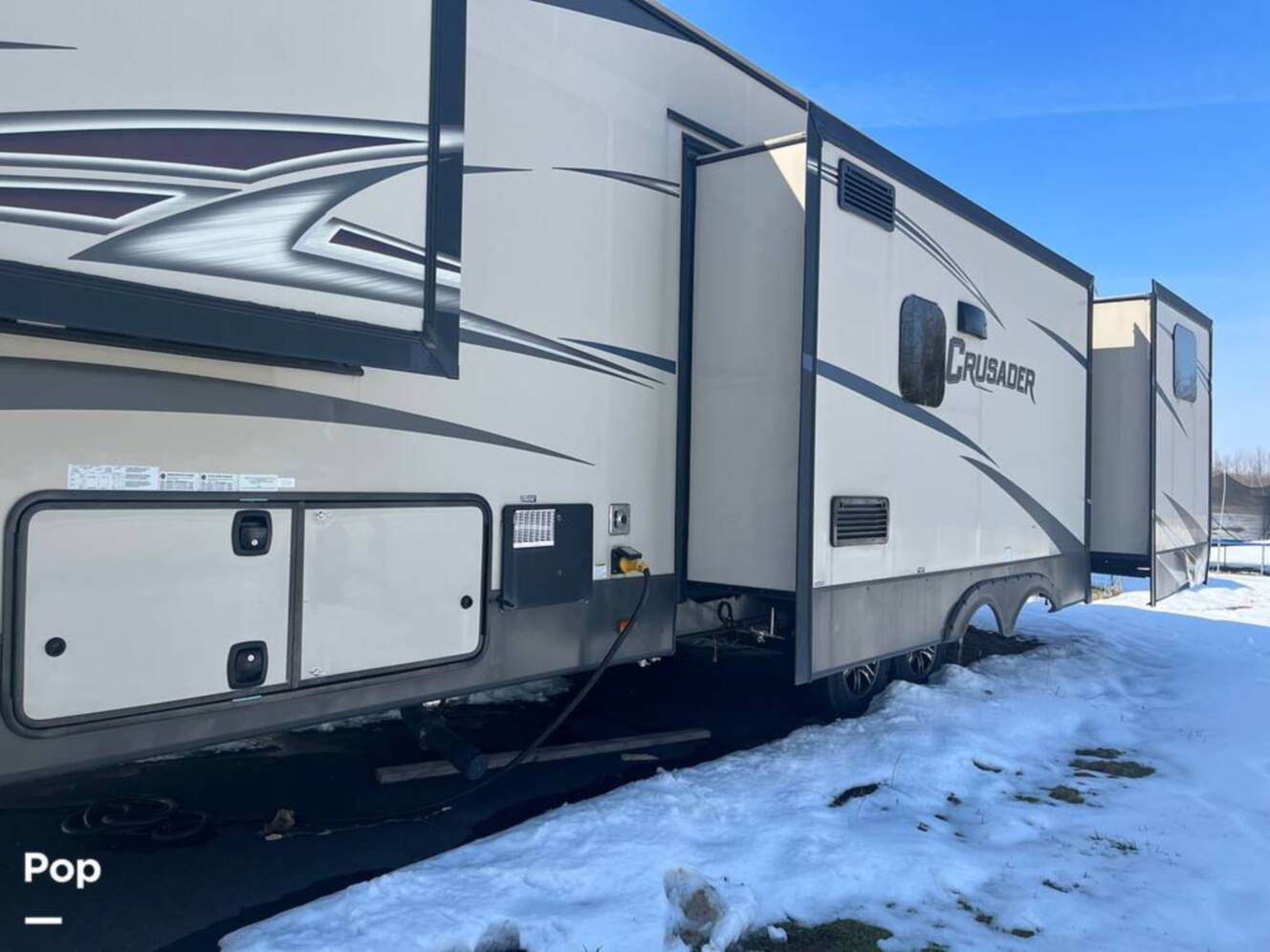 A photo of this 2016 Prime Time Crusader 337QBH